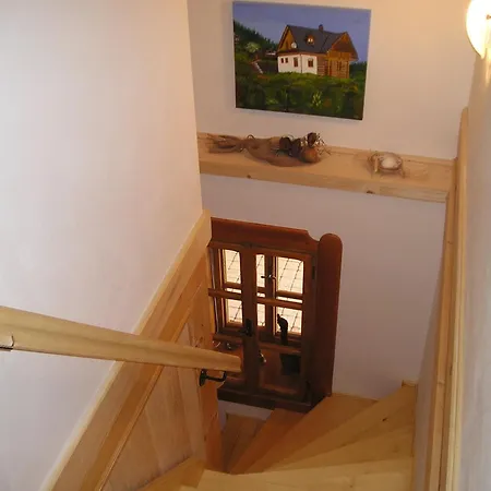 In With Garden, Cleaning Included *