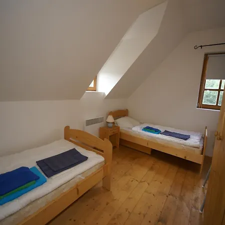 Peaceful Mountain Stay, Cleaning Included Semesterbostad