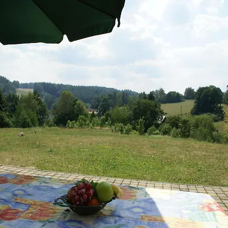 Peaceful Mountain Stay, Cleaning Included بيت للعطل